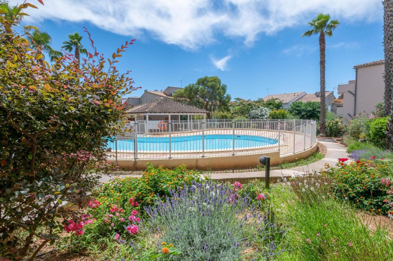 Residence Residhotel Mayflower ル・グロー・デュ・ロワ エクステリア 写真