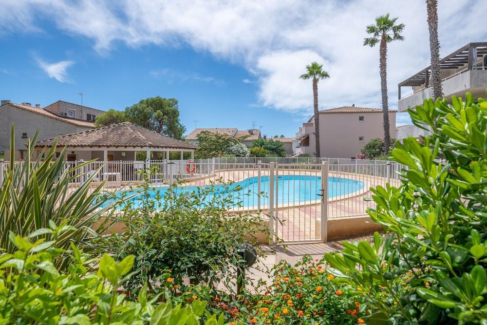 Residence Residhotel Mayflower ル・グロー・デュ・ロワ エクステリア 写真